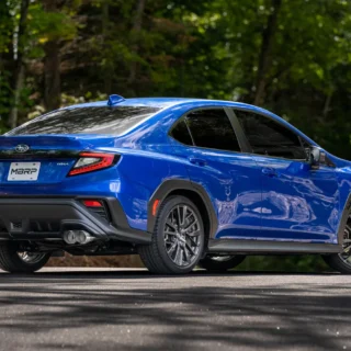 Linea de escape Subaru WRX 2022+ Marca MBRP, 3" Cat-Back Dual Split